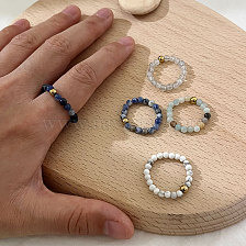 Adjustable natural stone beaded ring with 4mm elastic rope, European and American style.