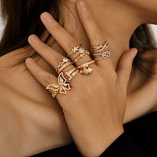 Elegant Fashionable Hollow Butterfly Heart Ring for Daily or Party Wear