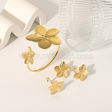 Golden flower stainless steel bracelet, vintage accessory for European and American style.